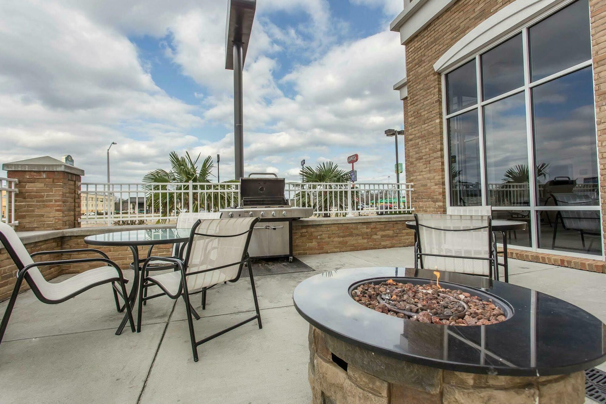 Comfort Suites Florence I-95 Εξωτερικό φωτογραφία